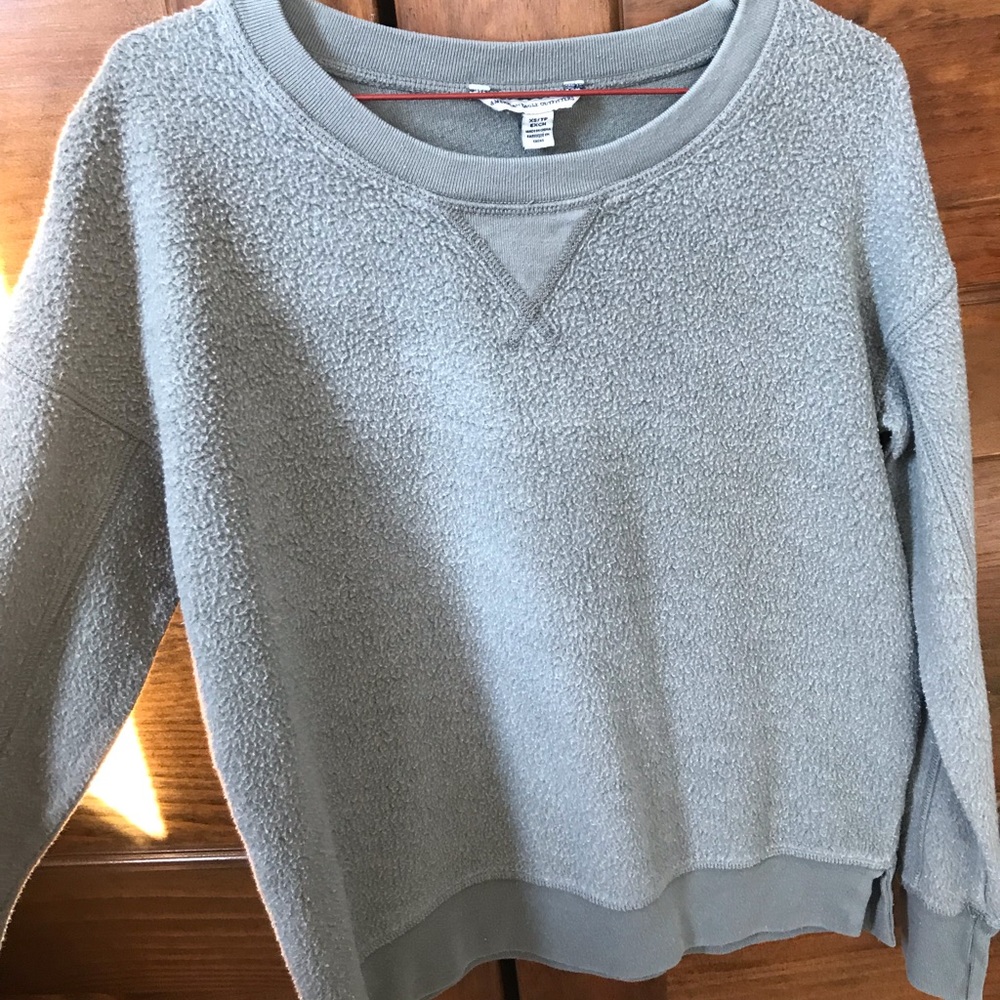 American Eagle fuzzy sweatshirt